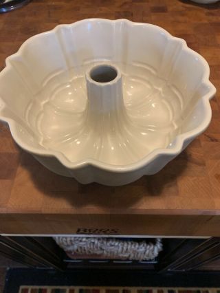 Longaberger Pottery Fluted Bundt Cake Pan Ivory Woven Traditions 5