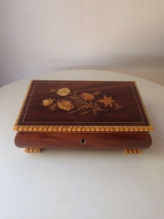 Vintage Flower Motif Reuge Music Box " Torna A Surriento " Wood Inlay Jewelry Box