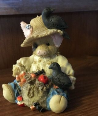 Enesco This Little Piggy 1995 Scare Crow With Reg Number