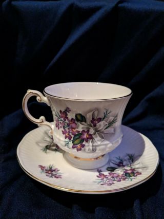 Vintage Elizabethan Fine Bone China Tea Cup And Saucer England Purple Flower