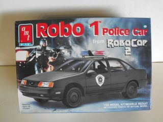 Amt Robo 1 Police Car 1/25 Model Kit