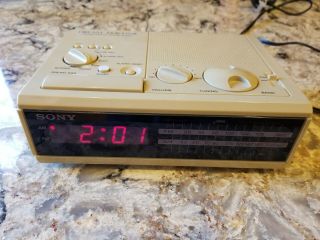 Vintage Sony Dream Machine Icf - 2cw Am/fm Digital Clock Radio