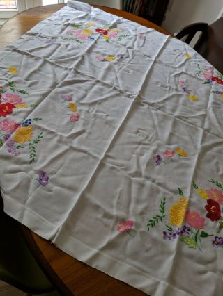 Vintage Hand Embroidered Linen Tablecloth Pretty Floral Design