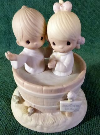 Precious Moments - Boy & Girl In Baptism Bucket - MUSIC BOX - WHAT A FRIEND WE HAVE 6