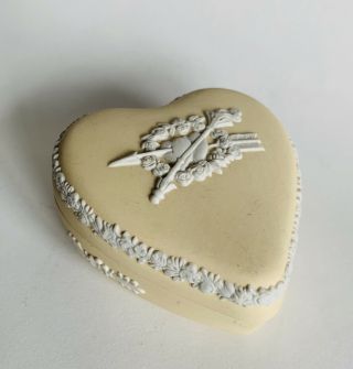1998 Wedgewood Jasperware Cream Color Heart Shaped Trinket Box Celebrating,