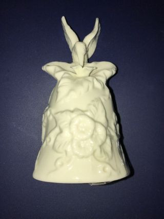Vintage Bisque Porcelain White Bell Figurine Ornament Hummingbird On Flower 5.  5 "