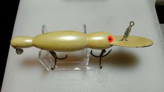 BOMBER BAIT CO,  TX,  ' 1700 WATERDOG ',  PEARL COLOR ALL OVER,  3/0 HOOKS,  C70 ' S 4
