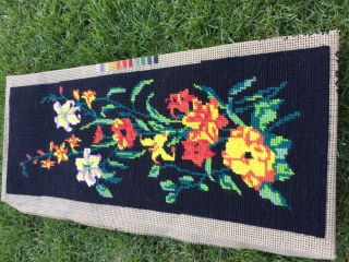 VINTAGE OLD TAPESTRY EMBROIDERED PICTURE HAND STITCH PANEL FLORAL FLOWERS 3