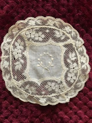 2 Antique Handmade Normandy lace Fond de bonnet 5 3/4 