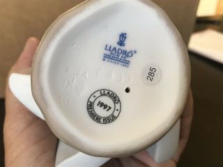 LLADRO LADRO CAUGHT IN THE ACT RETIRED GIRL HAT BASKET FLOWERS BIRD 6439 5