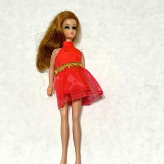 Vintage Topper Dawn Doll With Red Dress With Gold Weaist Trim B11 1970 