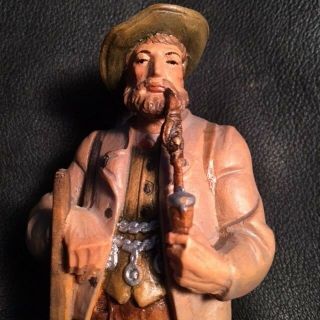 German/Swiss Hand carved Black Forest Hunter and dog 6