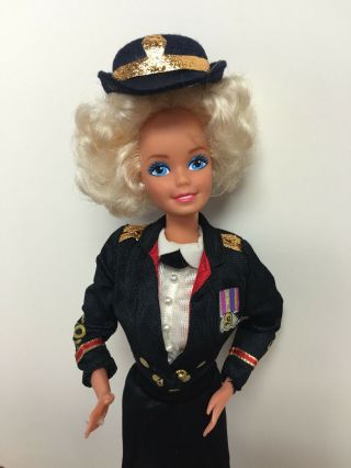 Vintage 1989 Mattel Army Barbie In Uniform And 100 Complete