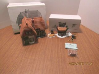 Dept.  56 Dickens Village 5824 - 6 Cobb Cottage Thatched Roof 5829 - 7 Thatchers