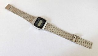 Vintage Digital Lcd Lorus Y799 - 4310 Alarm Chronograph Gents Watch Spares/repairs