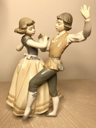 Dancing The Polka Lladro Porcelain Figurine - Vintage From 1984
