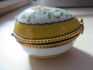 Limoge Egg Shaped Trinket Box " Limitada A 1500 " Shades Of Yellow,  Green,  Cora