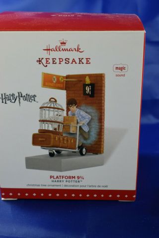 Hallmark Keepsake Magic Sound Harry Potter Ornament Platform 9 ¾ Retired