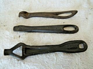 Antique Vtg Cast Iron Wood Stove Coal Burner Plate Lid Lifter / Handles