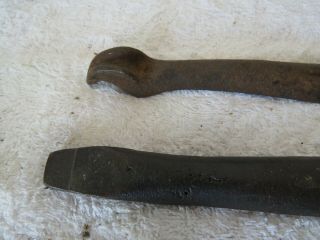 Antique Vtg Cast Iron Wood Stove Coal Burner Plate Lid Lifter / Handles 3