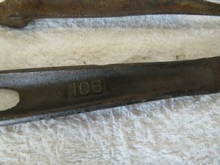 Antique Vtg Cast Iron Wood Stove Coal Burner Plate Lid Lifter / Handles 4
