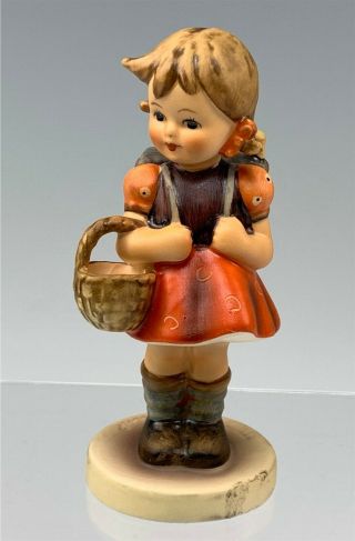 Goebel Hummel School Girl Figurine 81/0