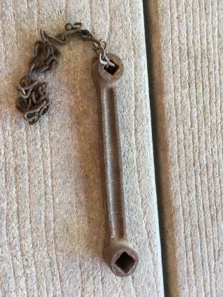Antique,  Wrench For Acetylene Tank " B " & " Mc " Tanks W/chain