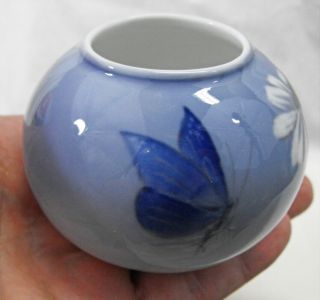 antique Royal Copenhagen porcelain vase Margerit & Butterfly First Quality EX, 3