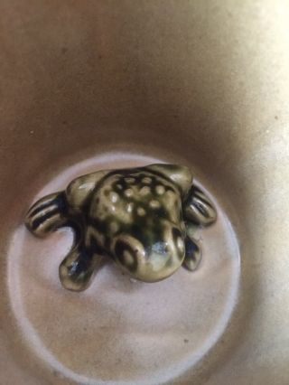 Surprise Frog Stoneware Coffee Mug Orvis Vermont Bennington Pottery ADORABLE 2