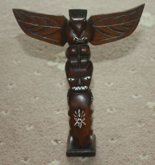 Vintage Native American Indian Hand - Carved Totem Pole.  N America/canada