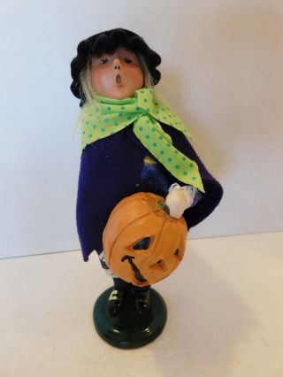 2007 Byers Choice Halloween Blonde Girl Witch With Pumpkin