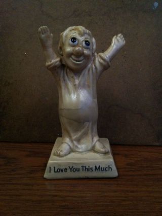 I Love You This Much Figurine W&r Russ Berrie Statue Vintage 1970