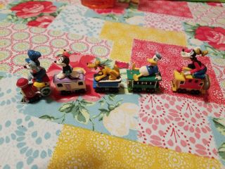 1998 Hallmark Disney Train Set Mickey Mini Mouse Donald Duck Pluto Goofy