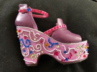 Just The Right Shoe - Mardi Gras 2000 - -