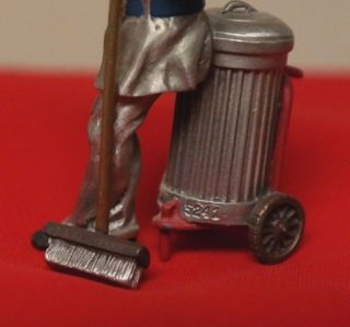 Hudson the Villagers Winter Pewter Figurine 5241 Cliff the Resting Sweeper 6