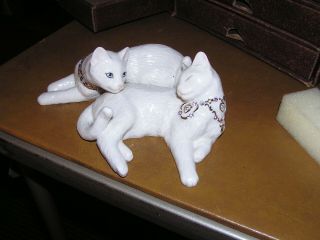 Lenox Porcelain Cat Figurines " Dream Of Me " With Jewelled Collars
