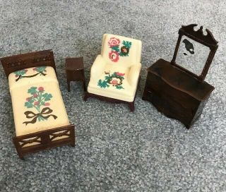 Renwal 4 Pc Dollhouse Bedroom Furniture.  Dresser,  Chair,  Bed And Stand