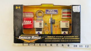 1/18 American Muscle Die - Cast Car Service Station Accessory Diorama Gas Pump Etc