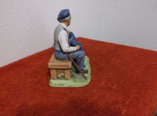 VINTAGE NORMAN ROCKWELL FIGURINE.  LIGHTHOUSE KEEPER ' S DAUGHTER.  1979 5