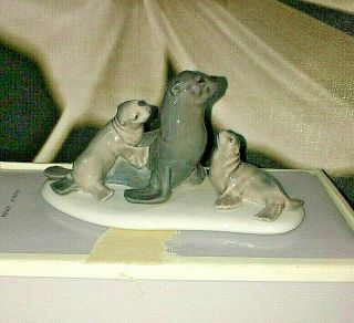 Lladro Mini Seal Family L - 5318g Figurine Mum & 2 Pups Retired Signed Hi Gloss