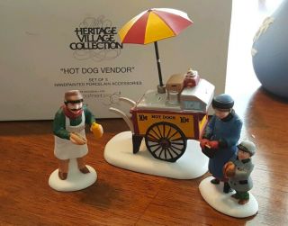Dept 56 Christmas In The City Accessory 1994 Hot Dog Vendor 58866 Retired 1997