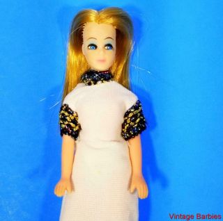 Blond Topper Dawn Doll W/white Dress Vintage 1970 