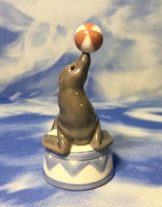 Htf Lladro " Balancing Act " Seal Sea Lion W/ Ball Porcelain Figurine 5392 Evc