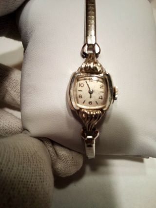 Vintage Bulova 10k Rgp Ladies Watch Runs And Keeps Time 1 Day