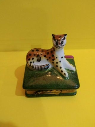 Vintage Limoges Trinket Box Leopard Cat On Book Peint Main