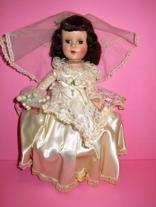 American Character Vintage Sweet Sue 14.  5 " Walkable Bride Doll W/ Box