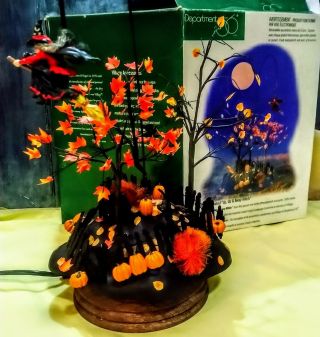 Dept 56 Halloween Village " Up,  Up & Away " Animated Witch 52711 Retired W/box