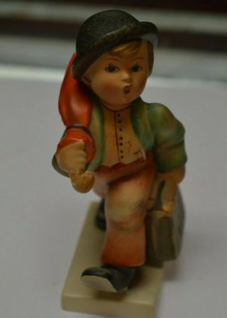 Goebel Hummel Figurine 11//2/0 Merry Wanderer Tmk 2 4,  1/4 "