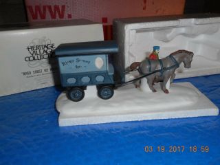 Dept 56 Dickens Village Series River Street Ice House Cart 1989 Edition