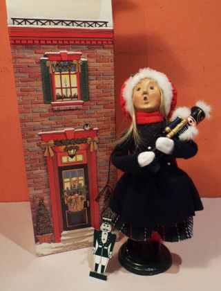 Byers Choice 2003 Carolers Victorian Christmas Nutcracker Girl Signed Box & Tag